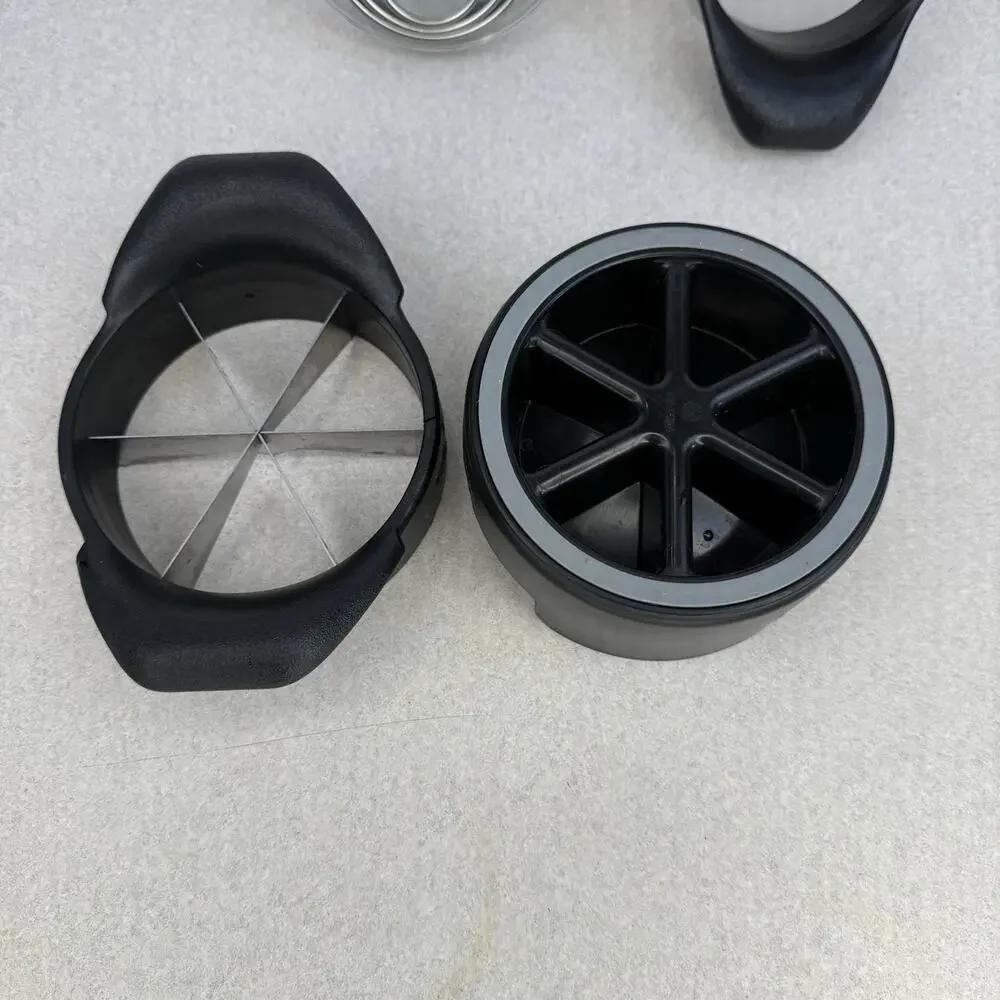 Pampered Chef Lot of 3 Veggie Wedger Mango Wedger Biscuit Cutting Set‎ Retired
